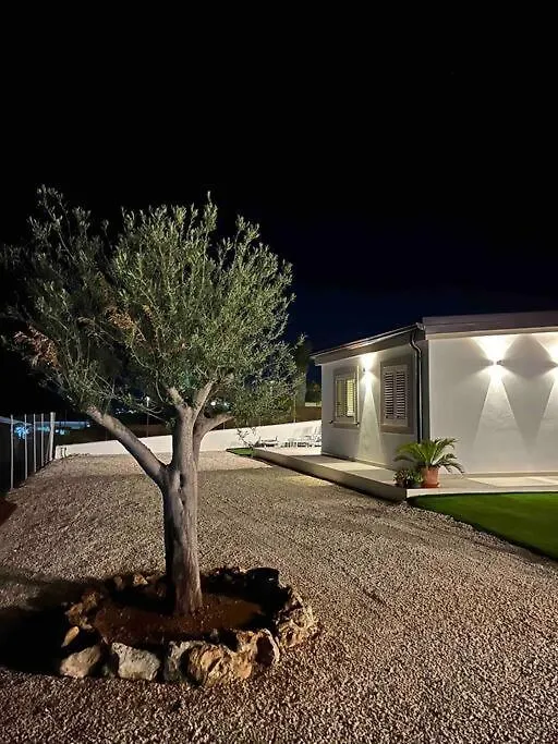 Tatil Evi Resort Estia Zingarello İtalya
